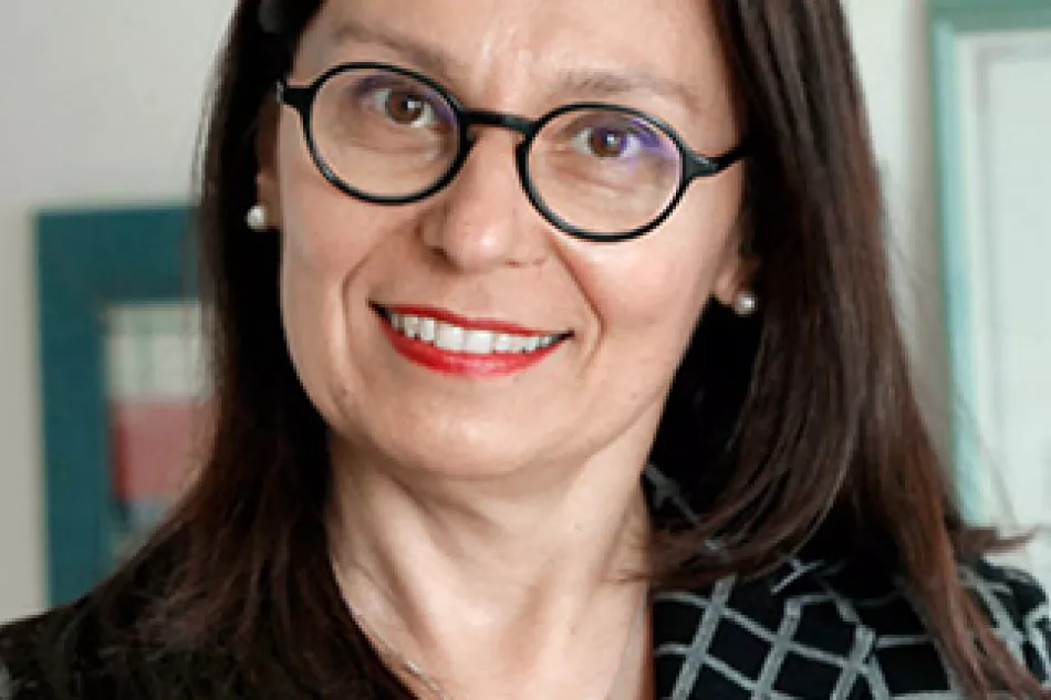 Alumni Claudia Bagni looking into the camera